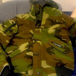 Selling A Size 10/12 boys Canada goose Camouflage winter coat. In Great shape